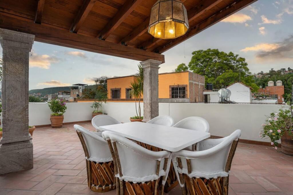 Elegant 3Br Home With Rooftop & Grill In Centro San Miguel Сан-Міґель-де-Альєнде Екстер'єр фото